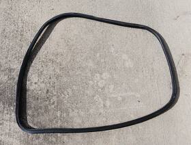 General Motors Chevrolet 25911998 2013-16 Malibu Front Passenger Side Door Weatherstrip Assmbly 23216419