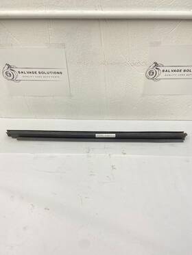 10372809 Gm 2010 Buick Enclave Front Left Door Window Inner Sealing Strip Oem 1-20
