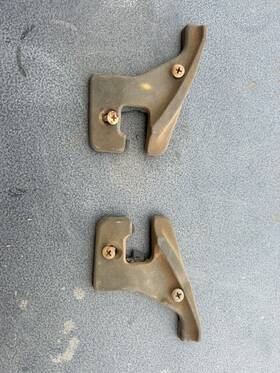 1131 Gm 73 1973-1991 Chevy K5 Blazer Gmc Jimmy Tailgate Glass Guide Channel End Caps Used