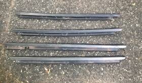 15761646 Gm Chevrolet 00-06 Cadillac Escalade Chevy Suburban Gmc Yukon Set 4 Window Belt Molding Trim