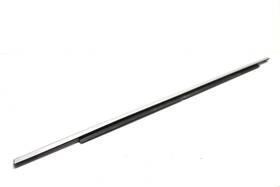 15861182 Gmc 2007-2016 Acadia Front Left Door Window Belt Reveal Molding Oem