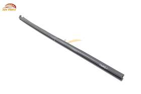 84796474 Gmc Terrain Front Left Side Door Window Weatherstrip Seal Oem 2018 - 2022
