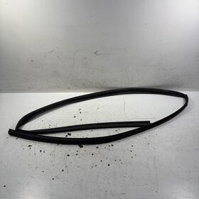 Honda 72235-saa-023 07-08 Fit Right Front Door Window Run Channel Molding Oem