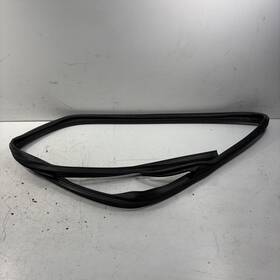 72275-scv-a02 Honda 03-11 Element Left Front Door Run Channel Window Seal Oem