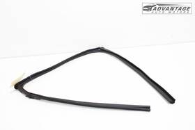 Honda 72735-3w0-a01 2023-2025 Hr-v Rear Right Side Door Window Glass Run Channel Seal Oem