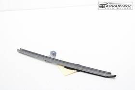 Honda 72771-3w0-a01 2023-2025 Hr-v Door Window Glass Lower Sash Guide Channel Oem