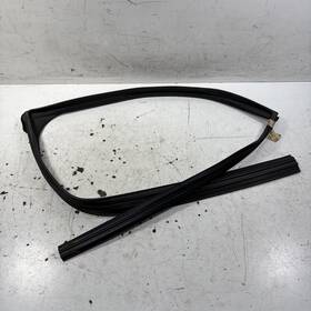 Honda 72775-ta0-a01 08-12 Accord 4d Left Rear Door Window Run Channel Oem