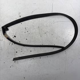72865-s5a-003 Honda 01-05 Civic 4d Left Rear Door Sub Seal Oem