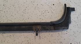 15192119 Hummer Oem 2003-2009 H2 Front Left Driver Door Window Outer Weatherstrip Seal