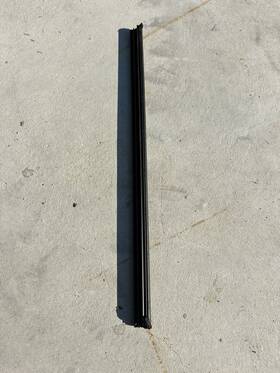 83231k2000 Hyundai Venue Rear Left Door Window Inner Belt Weatherstrip Seal 2020 - 2024 Oem
