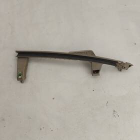 Hyundai 83560ab000 2021-2022 Elantra Rear Right Side Door Window Glass Guide Channel Oem