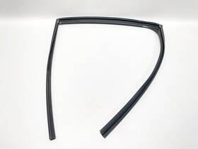 82330-6 Infiniti 0 14-20 Q50 Rear Right Rh Side Window Glass Weatherstrip Run Channel Oem