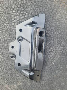 97081jj50a Infiniti 2010 G37 Convertible Drivers Side Top Roof Mount Guide Lock