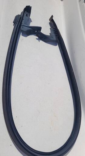 897135936 Isuzu 1998-2002 Rodeo 98-2002 Honda Passport Rear Tailgate Glass Seal