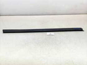 2w93f21435ad Jaguar 04-09 Oem Xj8 Front Left Driver Side Door Window Weather Seal