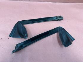 Hja5748cd Jaguar 748cd Xk8 Xkr Convertible Rear Outside Window Molding Seal Pair Oem 88k Miles