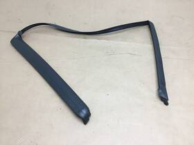 Jaguar Hk83250a20 F-pace Rear Right Door Upper Weatherstrip Window Seal Molding 17 18 19 Y