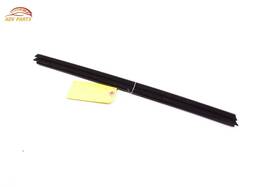 J9d325860a Jaguar I-pace Rear Right Door Window Inner Belt Weatherstrip Seal Oem 2019-2023 J9d325860a Jaguar I-pace Rear Right Door Window Inner Belt Weatherstrip Seal Oem 2019-2023