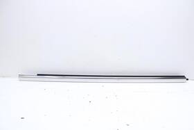 68257252ae Jeep 2016-21 Grand Cherokee Front Right Door Belt Outer Weatherstrip