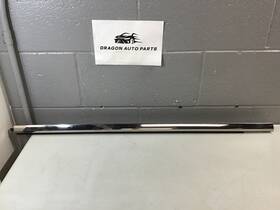 68278320-1 Jeep Oem 2017-2022 Grand Cherokee Front Right Door Window Weatherstrip Molding