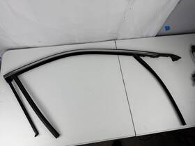 68375908af Jeep 2021-24 Grand Cherokee L Front Right Door Window Glass Run Seal Molding Oem 68375908af Jeep 2021-24 Grand Cherokee L Front Right Door Window Glass Run Seal Molding Oem