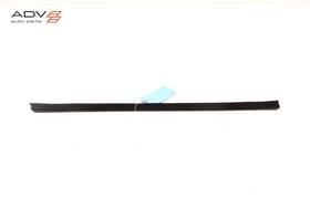 82241c5000 Kia Sorento Front Right Side Door Window Belt Weatherstrip Seal Oem 2016 - 2020 82241c5000 Kia Sorento Front Right Side Door Window Belt Weatherstrip Seal Oem 2016 - 2020