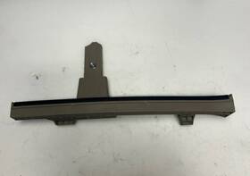 83550-j5000 Kia 2018-2023 Stinger Rear Left Side Door Window Glass Guide Channel Oem