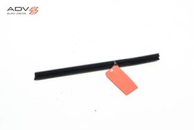 Cge000931 Land Rover 2006 - 2013 Range Sport Rear Left Door Window Inner Belt Seal Oem Cge000931 Land Rover 2006 - 2013 Range Sport Rear Left Door Window Inner Belt Seal Oem