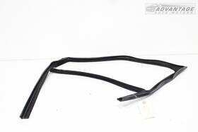 Jk52-21597-a Land Rover 18-22 Range Front Left Door Window Run Channel Weatherstrip Seal Oem