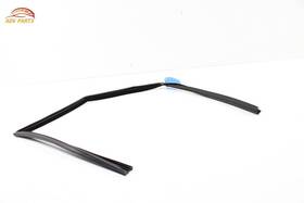 Lr079516 Land Rover Range Evoque Front Right Window Run Channel Seal Oem 2012-19