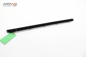 Lr082985 Land Rover 2017-23 Discovery Rear Right Window Inner Belt Weatherstrip Seal Oem