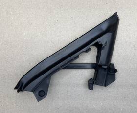 67533-53010 Lexus 10-15 Is250c Is350c Right Front Door Division Bar Seal Rh Oem 67533-53010 Lexus 10-15 Is250c Is350c Right Front Door Division Bar Seal Rh Oem