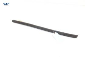 670219785 Maserati Grecale Front Left Side Door Window Inner Weatherstrip Seal Oem 2023-24 670219785 Maserati Grecale Front Left Side Door Window Inner Weatherstrip Seal Oem 2023-24
