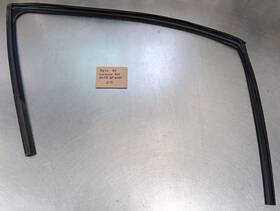 Kd53-58-605m Mazda Cx-5 2015 Oe Passenger Right Front Window Run Channel Seal 4p