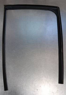 Kd53-72-605f Mazda Kd53-72-605c Cx-5 2015 Oe Right Rear Window Run Channel Weather Strip 4p