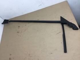 A2317200524 Mercedes Sl550 R231 2013 Left Door Window Glass Weather Strip Belt Seal 13-19 O