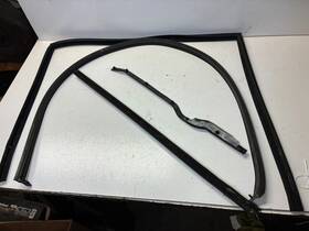 Mercedes-benz 1407370135 Rear Left Door Gasket Seals Trim 1994-1999 W140 S500 S600