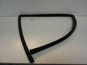 1647350125 Mercedes-benz 06-11 W164 Ml350 Ml500 Rear Left Window Frame Gasket Seal