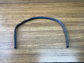 Mercedes-benz 1906970351 2018-2021 Amg Gt S C19 Front Left Lower Side Door Seal Rubber Oem