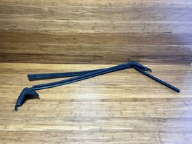 1907270187 Mercedes-benz 2016-2021 Amg Gt S C190 Front Left Door Sealing Weather Stripping Oem
