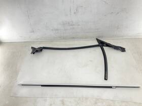 2187200324 Mercedes-benz 12-18 W218 Cls 550 Front Left Door Window Belt Molding Guide Seal Pair 2187200324 Mercedes-benz 12-18 W218 Cls 550 Front Left Door Window Belt Molding Guide Seal Pair