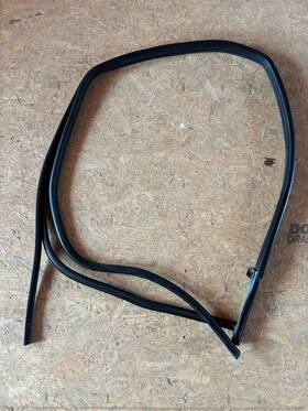 9107250400 Mercedes-benz 2019-2026 Sprinter Front Right Door Glass Run Channel Weatherstrip Seal
