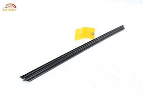 A1567250465 Mercedes-benz Gla250 X156 Front Left Door Window Inner Weatherstrip Seal Oem 2015-20