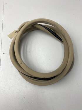 A2216970551 Mercedes-benz Oem 07-13 W221 S550 Front Left Door Window Weatherstrip Rubber Seal