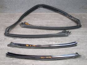 A2307200778 Mercedes-benz 03-08 R230 Windshield A Pillar Weatherstrip Rubber Seal Gasket Set Oem