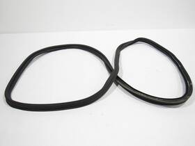 A2577500300 Mercedes-benz 19-23 Cls450 C257 2021 Rear Trunk Weatherstrip Rubber Seal