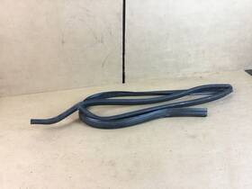 3.02.22 Mercedes Op331 618 S550 W222 2017 Front Windshield Cowl Panel Weather Strip Seal 14-17 A
