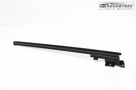 Mitsubishi 7221c637zz 2022-2025 Eclipse Cross Front Right Side Door Panel Seal Bracket Oem