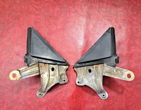 Mb641342 Mitsubishi 1991-1999 3000gt Window Sash Channel Brackets Left/right