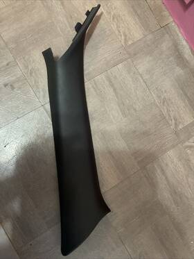 1fw58xdvag Mopar Windshield Molding Right Hand A Pillar